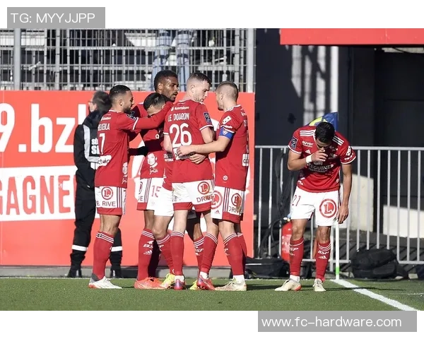 布雷斯与尼母的精彩对决揭示了法甲联赛的激烈竞争与球队实力的较量